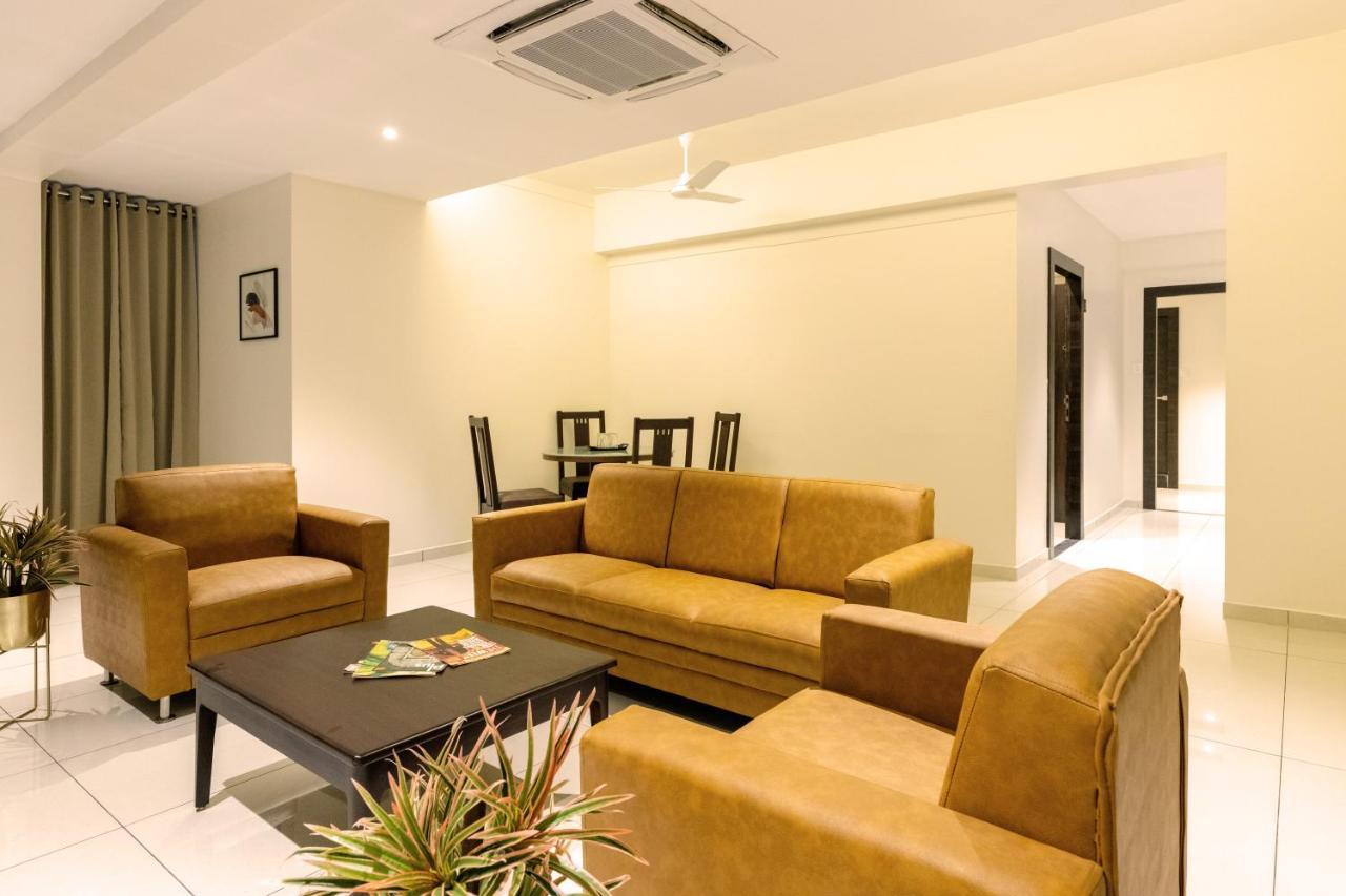 Hotel Paramount Suites & Service Apartments Mangalore Exterior photo